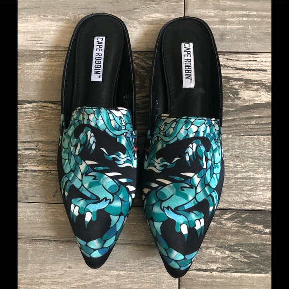 Shoes - Black Dragon Pointy Toe Slip On Mules
